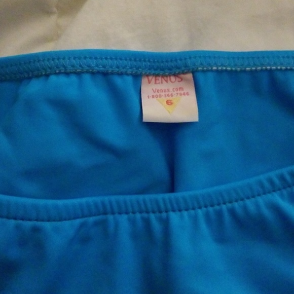 SAVE 1/2 OFF Venus 2pc Swimwear OFFERS WELCOME - Picture 3 of 3